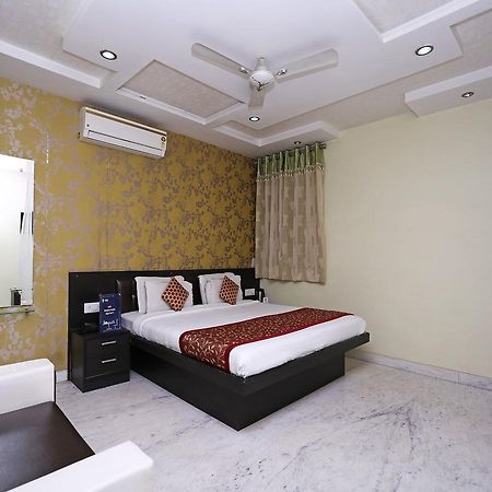 Star Hotel آغْرا المظهر الخارجي الصورة