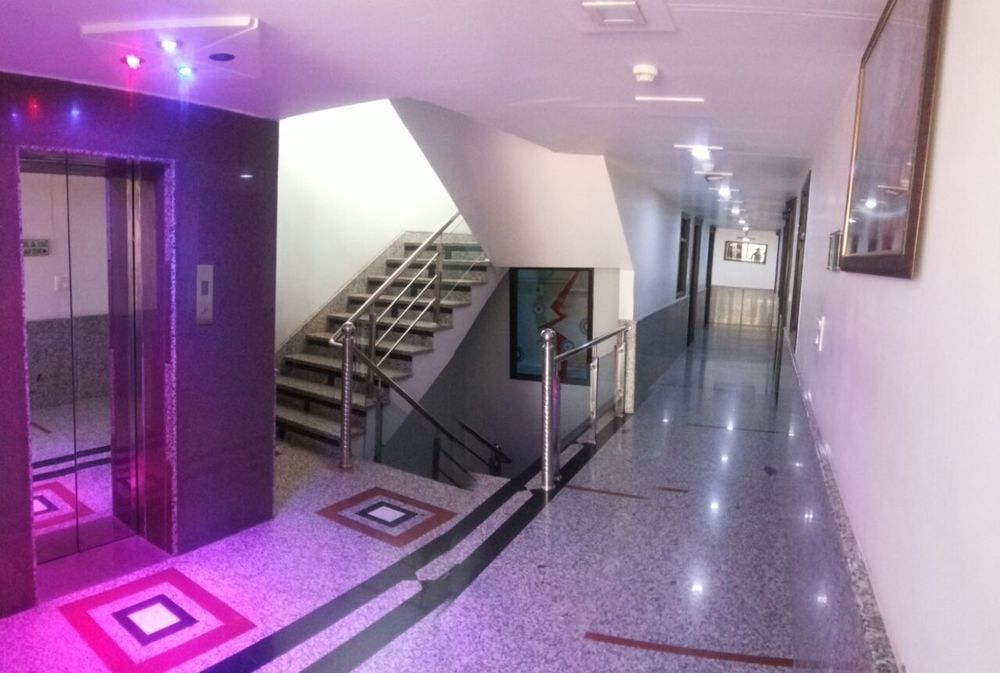 Star Hotel آغْرا المظهر الخارجي الصورة