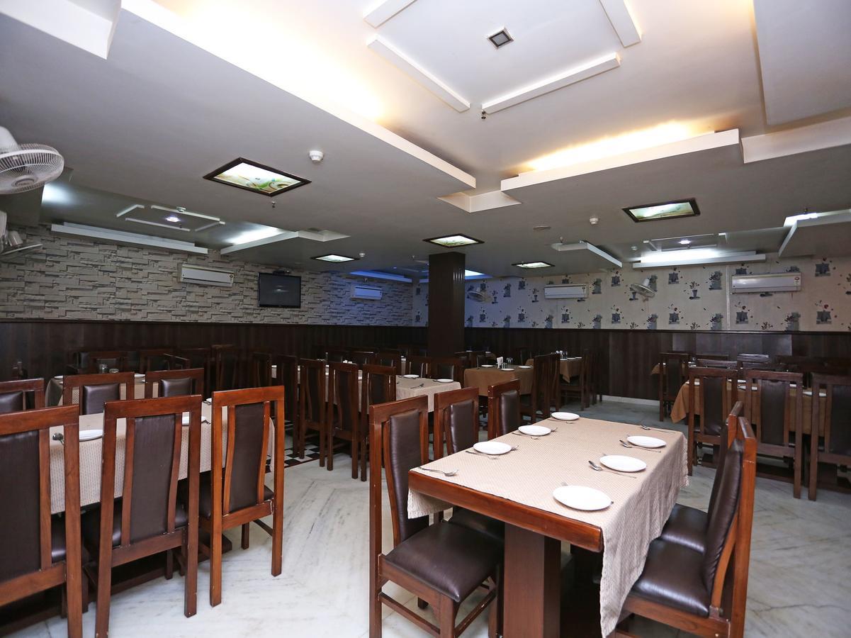 Star Hotel آغْرا المظهر الخارجي الصورة