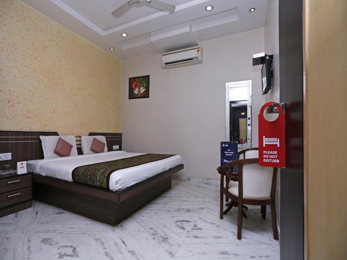 Star Hotel آغْرا المظهر الخارجي الصورة