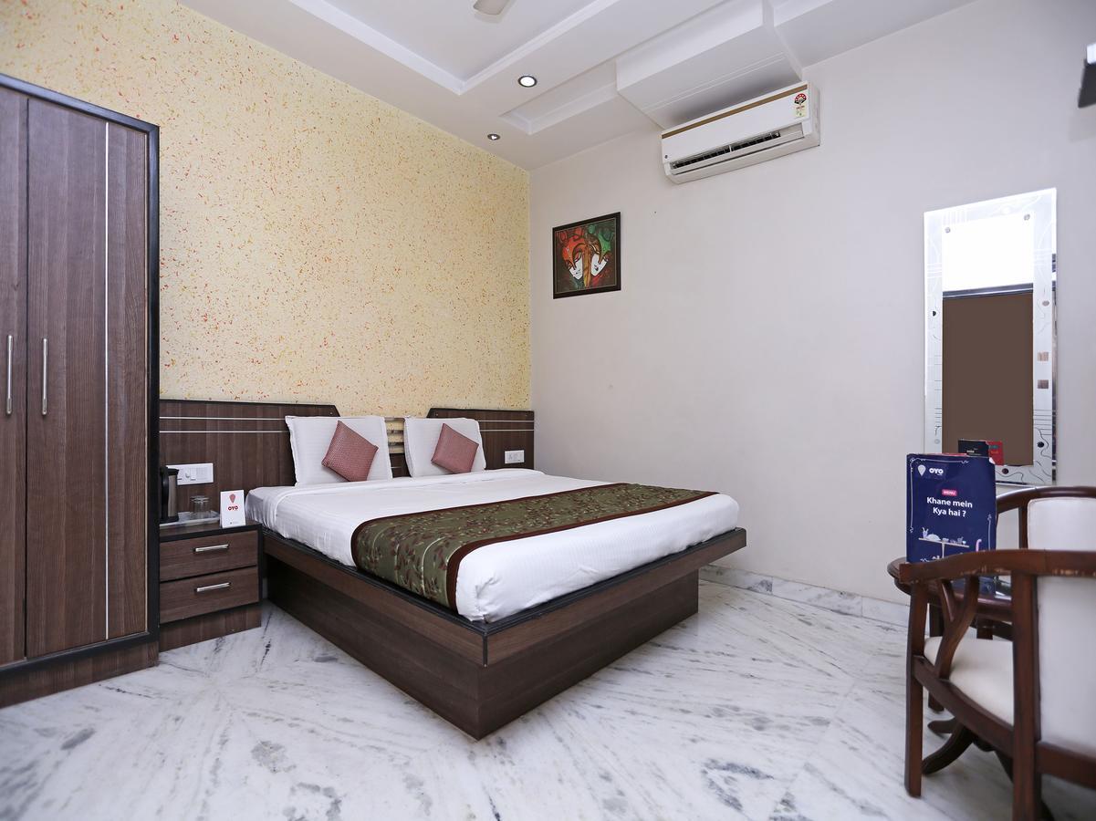 Star Hotel آغْرا المظهر الخارجي الصورة
