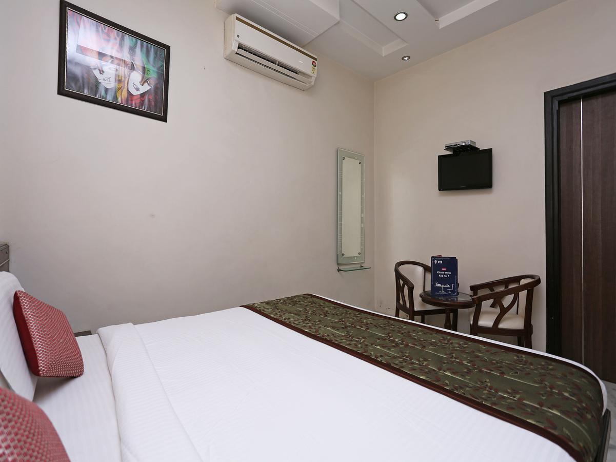 Star Hotel آغْرا المظهر الخارجي الصورة