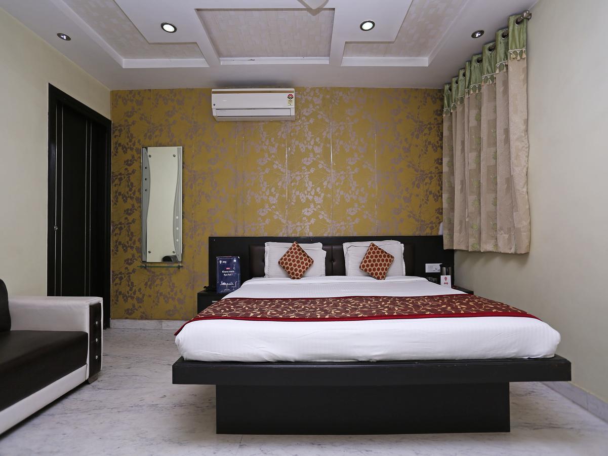 Star Hotel آغْرا المظهر الخارجي الصورة