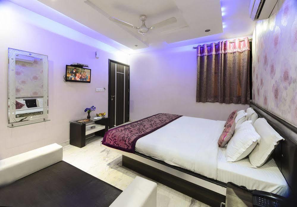 Star Hotel آغْرا المظهر الخارجي الصورة